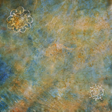 Cargar imagen en el visor de la galería, Pañoleta de Seda / Silk Kerchief