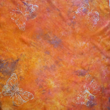 Cargar imagen en el visor de la galería, Pañoleta de Seda / Silk Kerchief