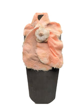 Cargar imagen en el visor de la galería, Pañuelo Cruzado / Crossed Scarf